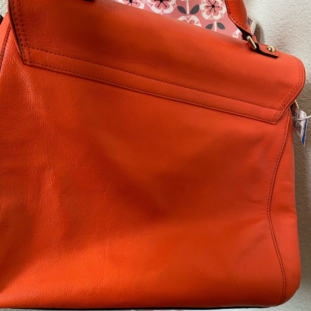 Kate Spade Elegant Orange Leather Handbag - Picture 2 of 4
